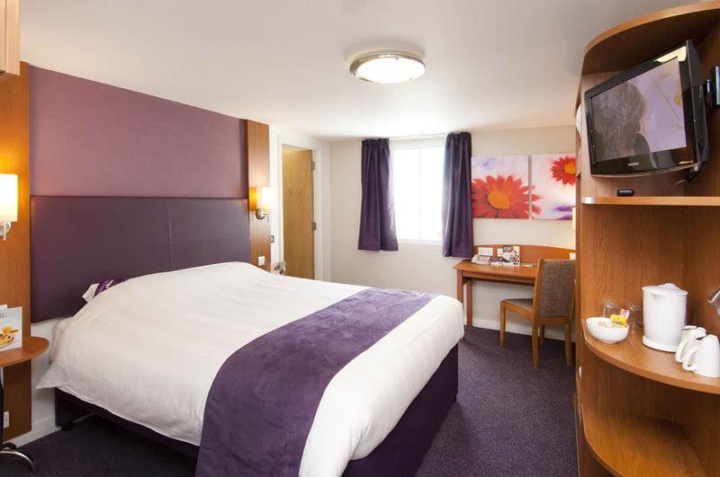 Premier Inn East Grinstead Εξωτερικό φωτογραφία